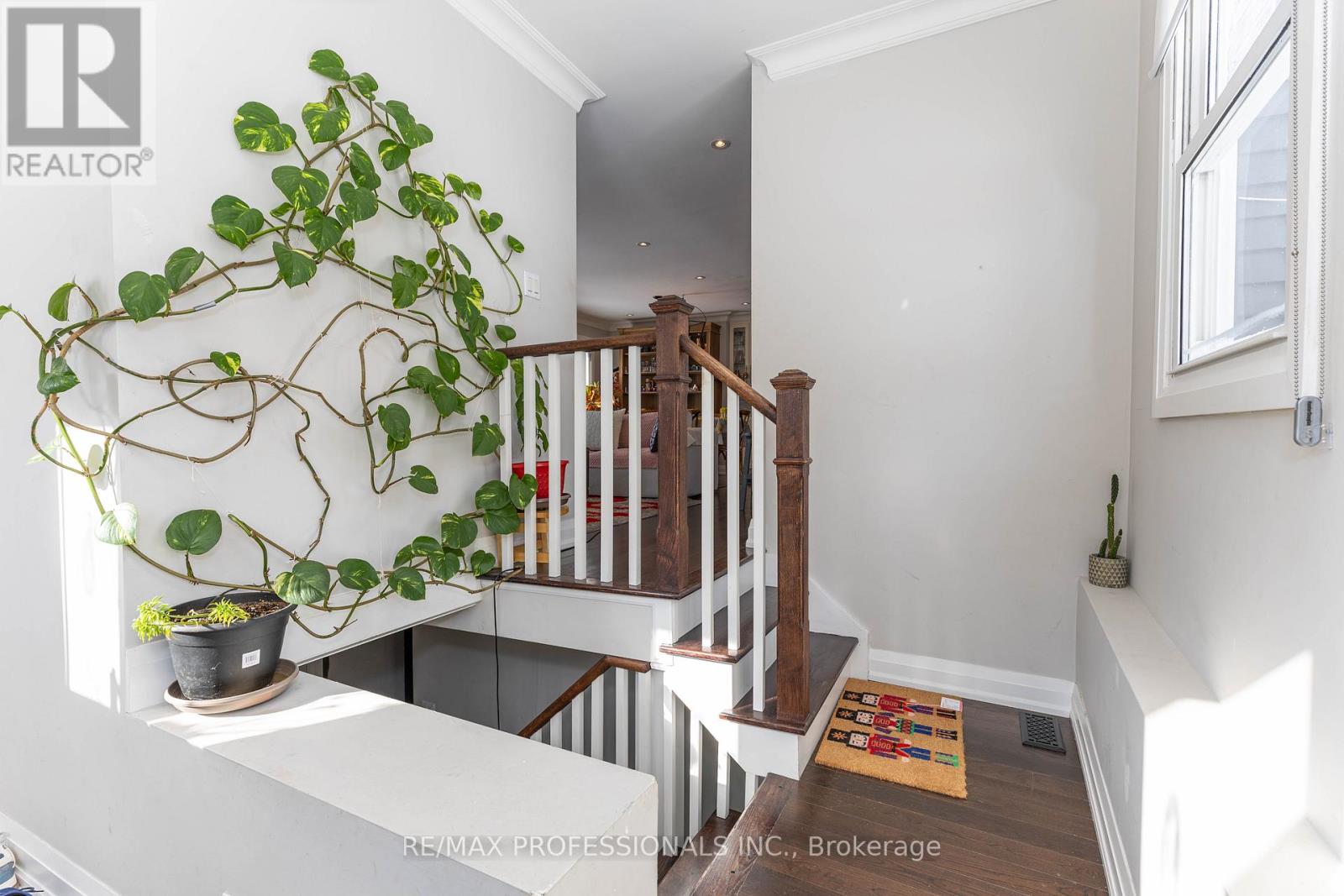 58 Rutledge Road, Mississauga, Ontario  L5M 1H4 - Photo 4 - W12718862