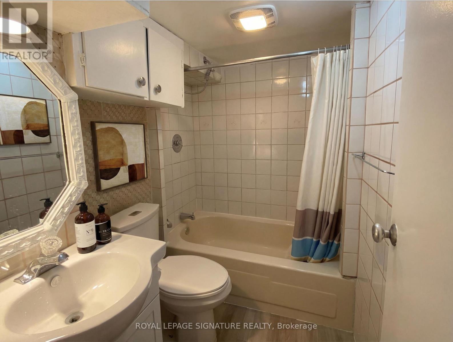 Bsmt - 2 Clevedon Street, Toronto, Ontario  M3M 1M4 - Photo 11 - W12715706