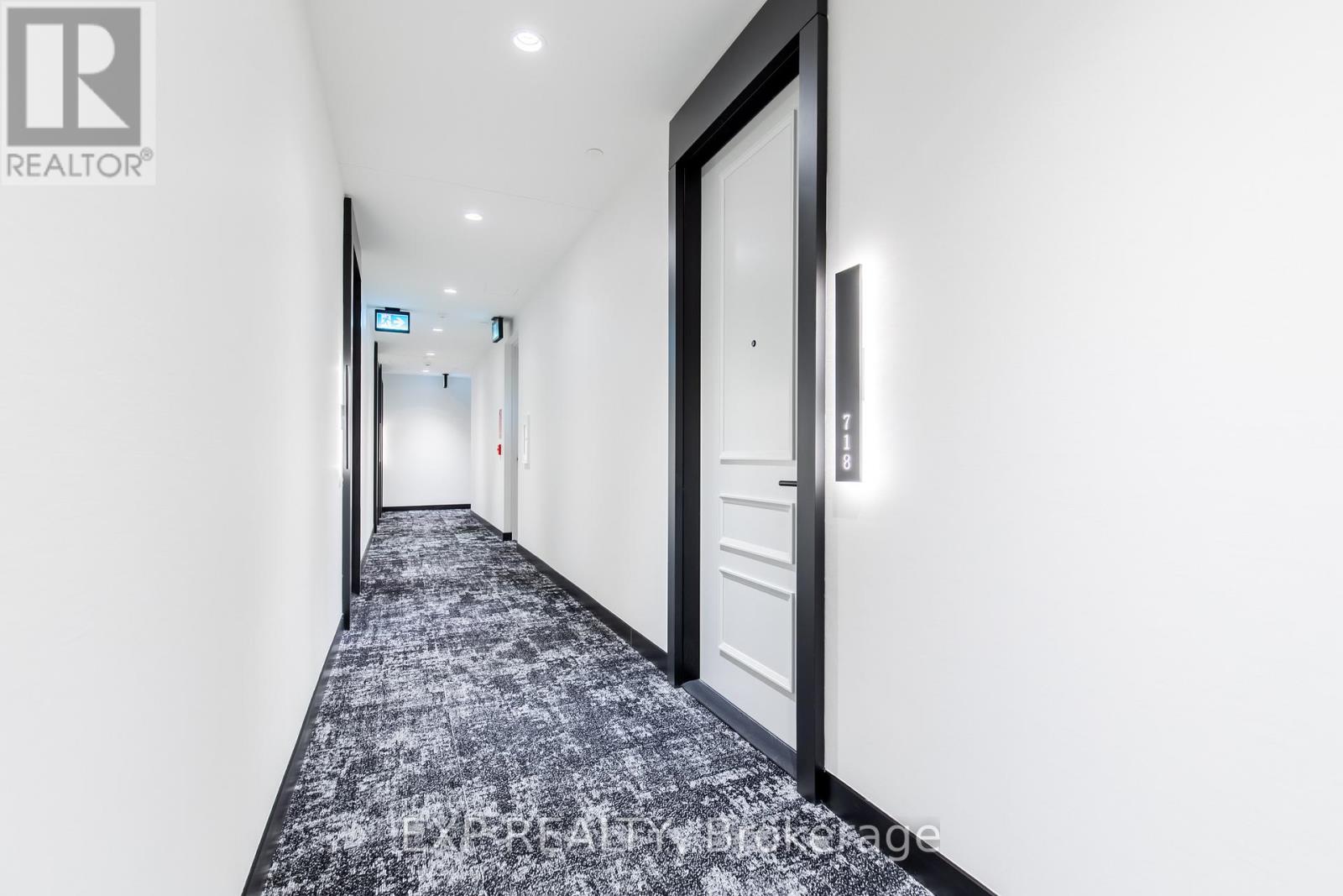 718 - 115 Denison Avenue, Toronto, Ontario  M5T 2N1 - Photo 4 - C12727690