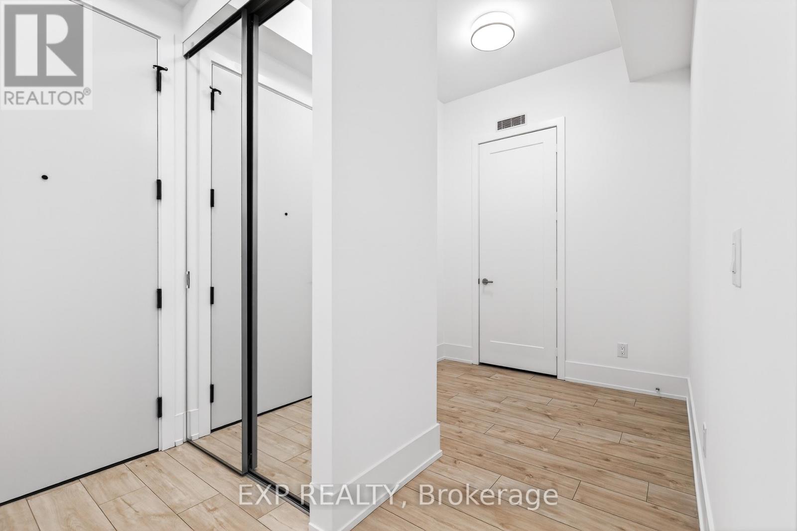 718 - 115 Denison Avenue, Toronto, Ontario  M5T 2N1 - Photo 8 - C12727690