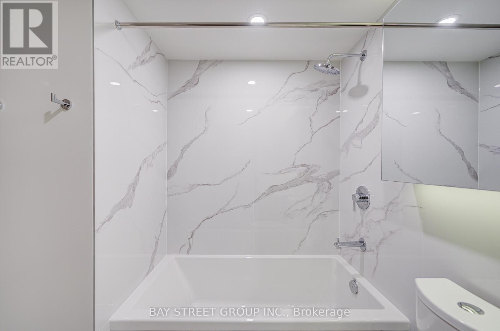 5710 - 3 Concord Cityplace Way, Toronto, Ontario  M5V 0X4 - Photo 15 - C12727692