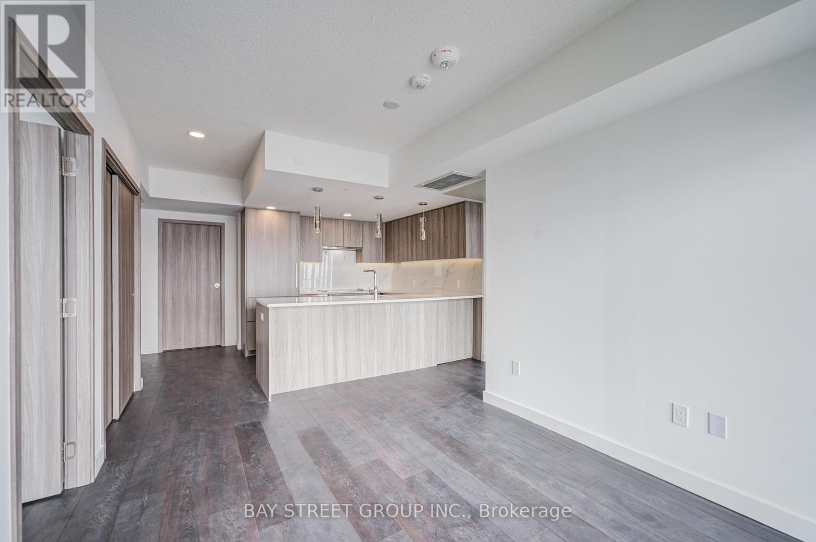 5710 - 3 Concord Cityplace Way, Toronto, Ontario  M5V 0X4 - Photo 22 - C12727692