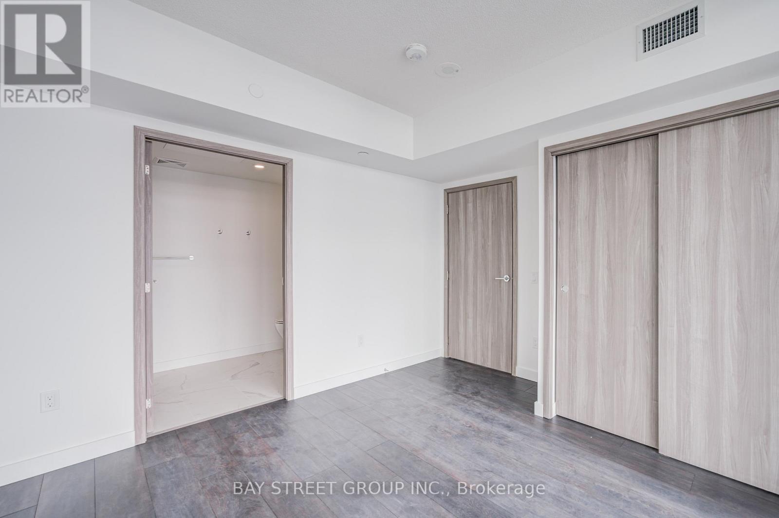 5710 - 3 Concord Cityplace Way, Toronto, Ontario  M5V 0X4 - Photo 26 - C12727692