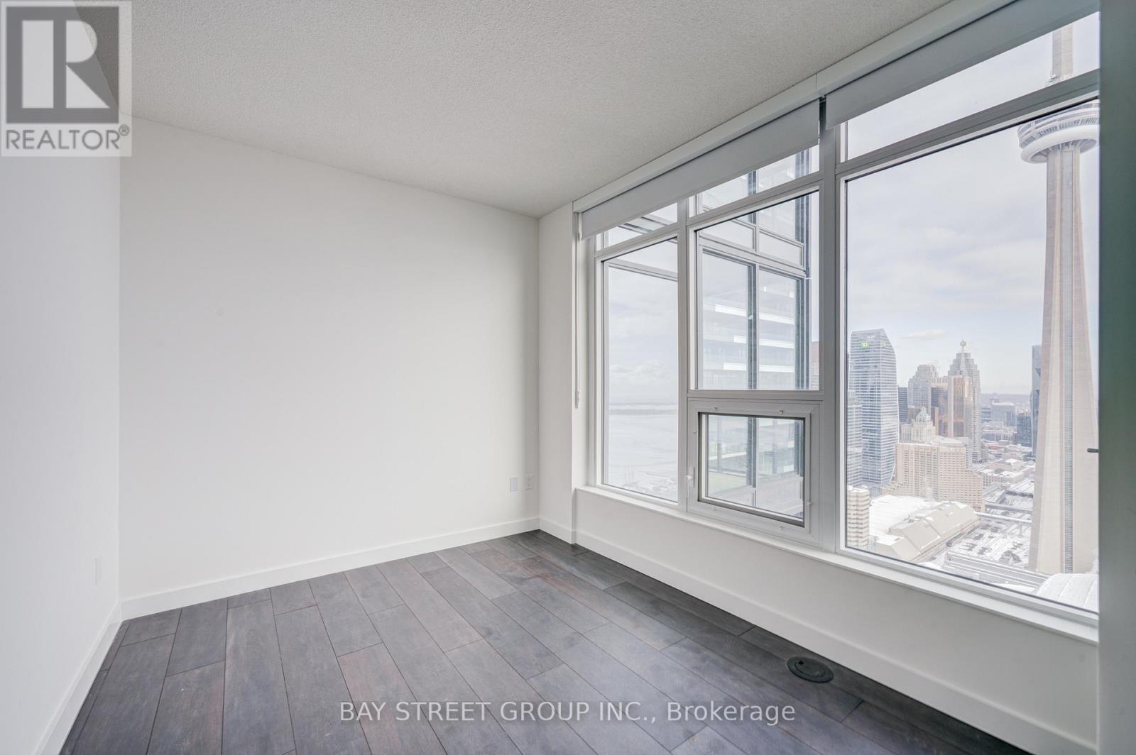 5710 - 3 Concord Cityplace Way, Toronto, Ontario  M5V 0X4 - Photo 32 - C12727692