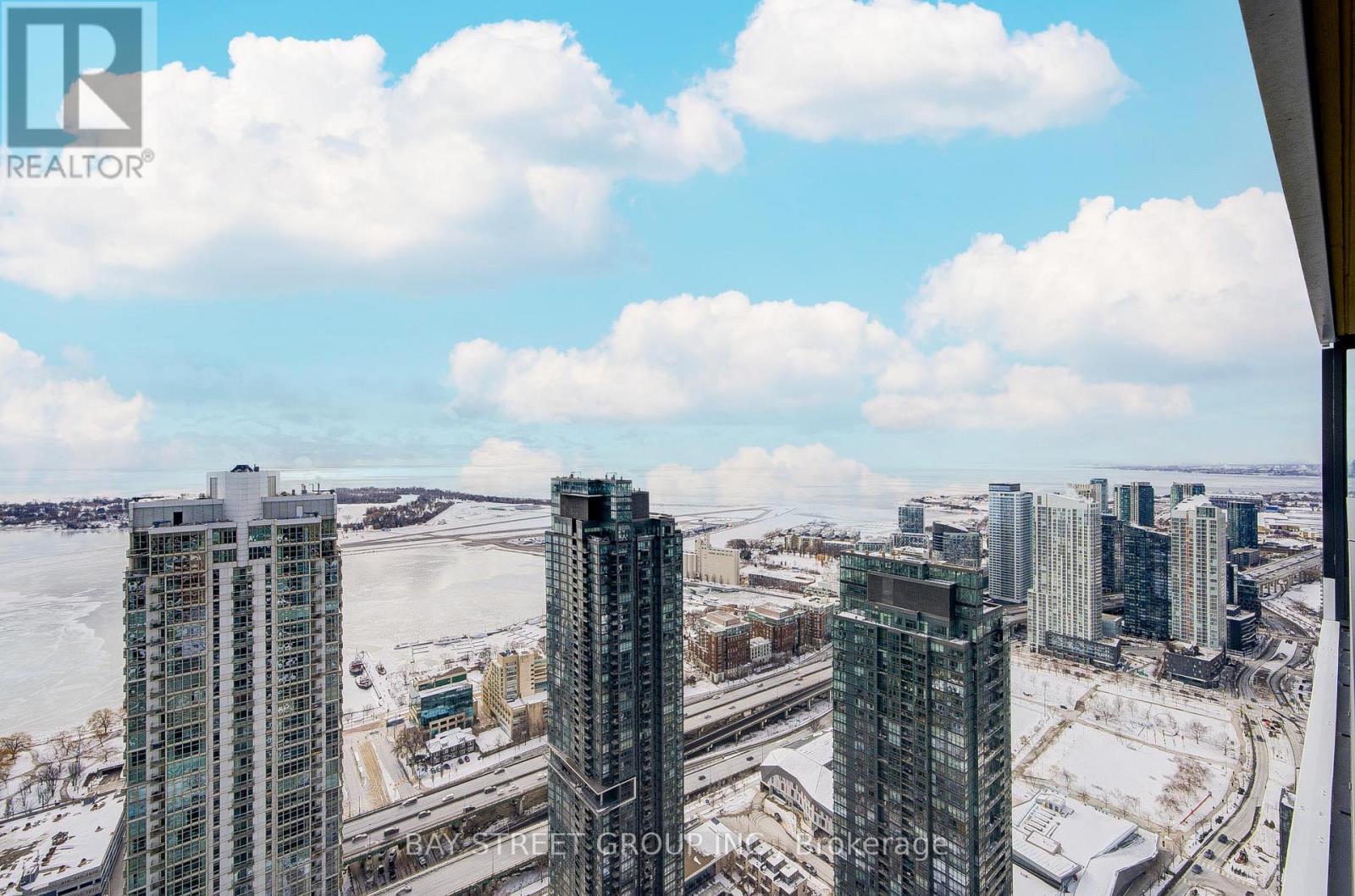 5710 - 3 Concord Cityplace Way, Toronto, Ontario  M5V 0X4 - Photo 43 - C12727692