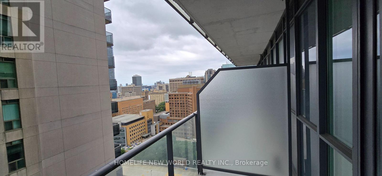 2208 - 770 Bay Street, Toronto, Ontario  M5G 0A6 - Photo 12 - C12727696