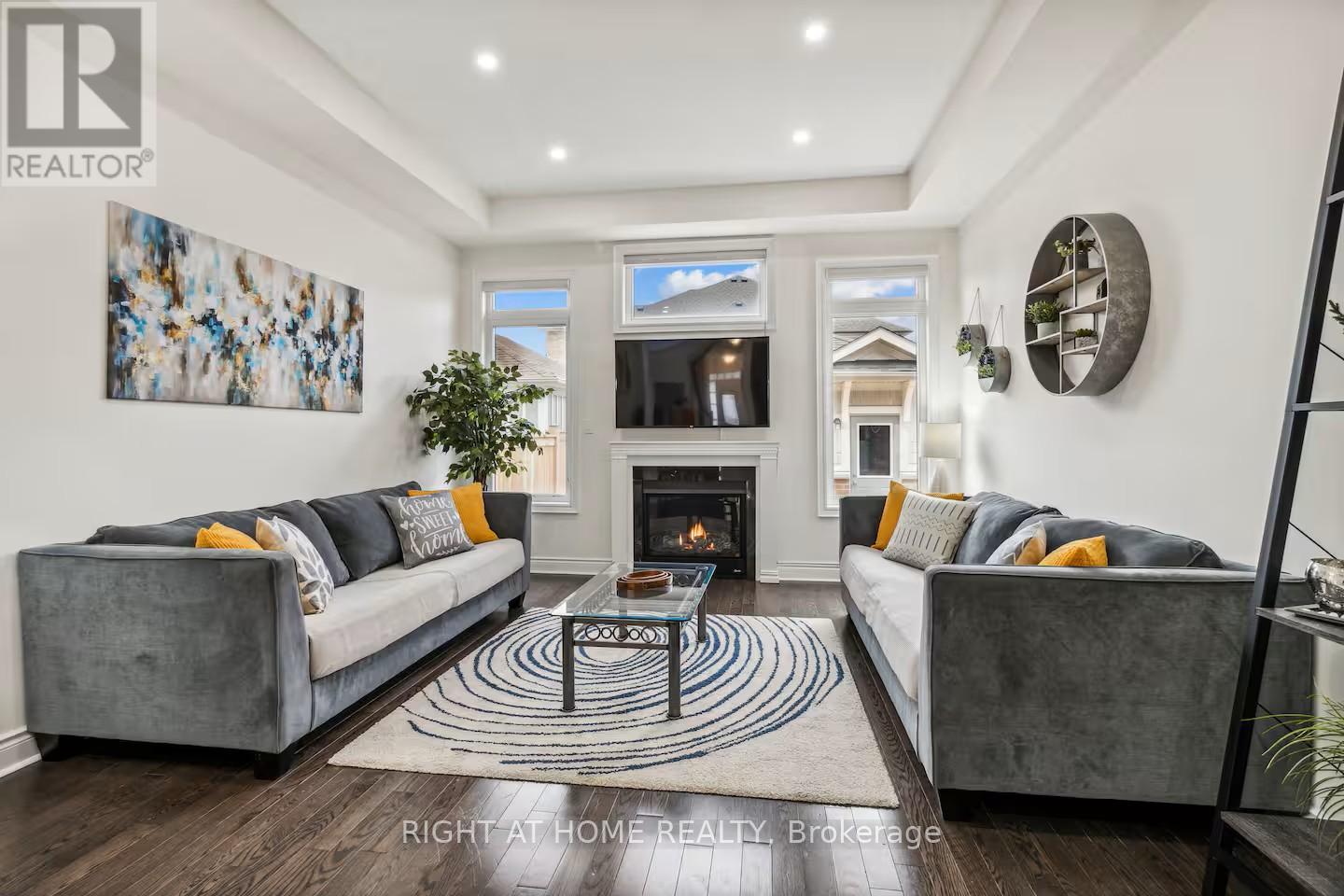 244 Paradelle Drive, Richmond Hill, Ontario  L4E 0E4 - Photo 14 - N12727686