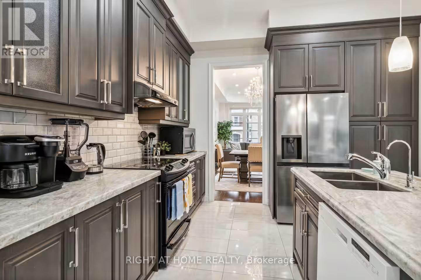 244 Paradelle Drive, Richmond Hill, Ontario  L4E 0E4 - Photo 20 - N12727686