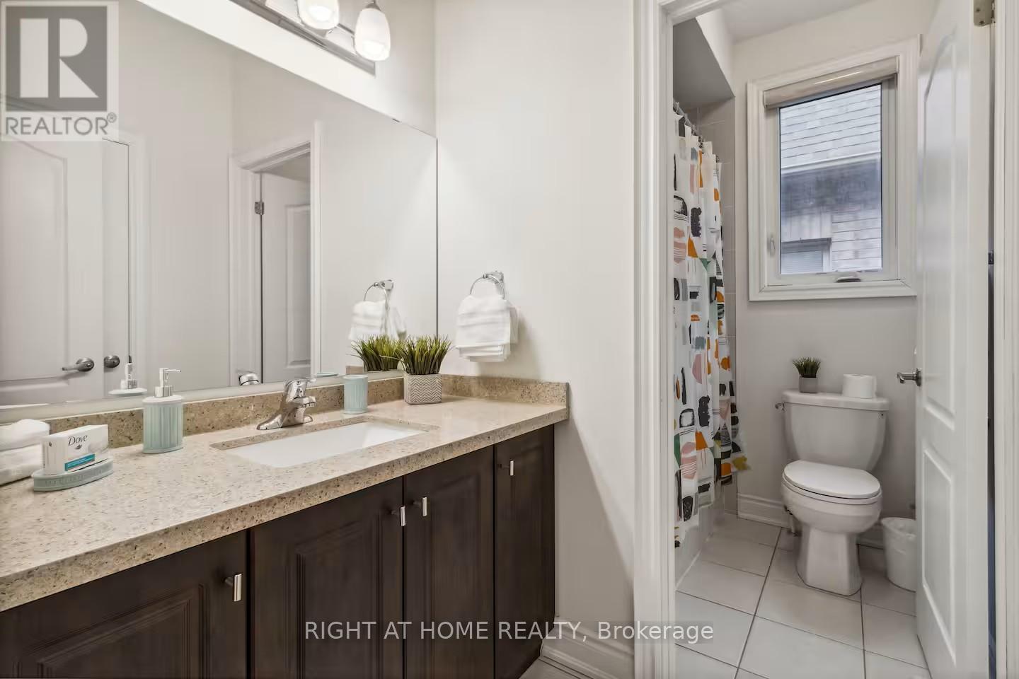 244 Paradelle Drive, Richmond Hill, Ontario  L4E 0E4 - Photo 39 - N12727686