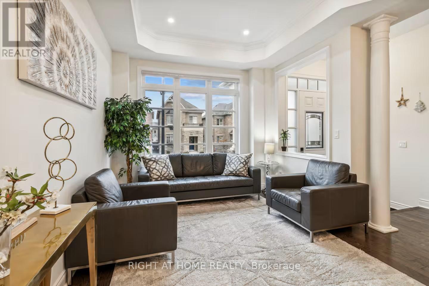 244 Paradelle Drive, Richmond Hill, Ontario  L4E 0E4 - Photo 9 - N12727686