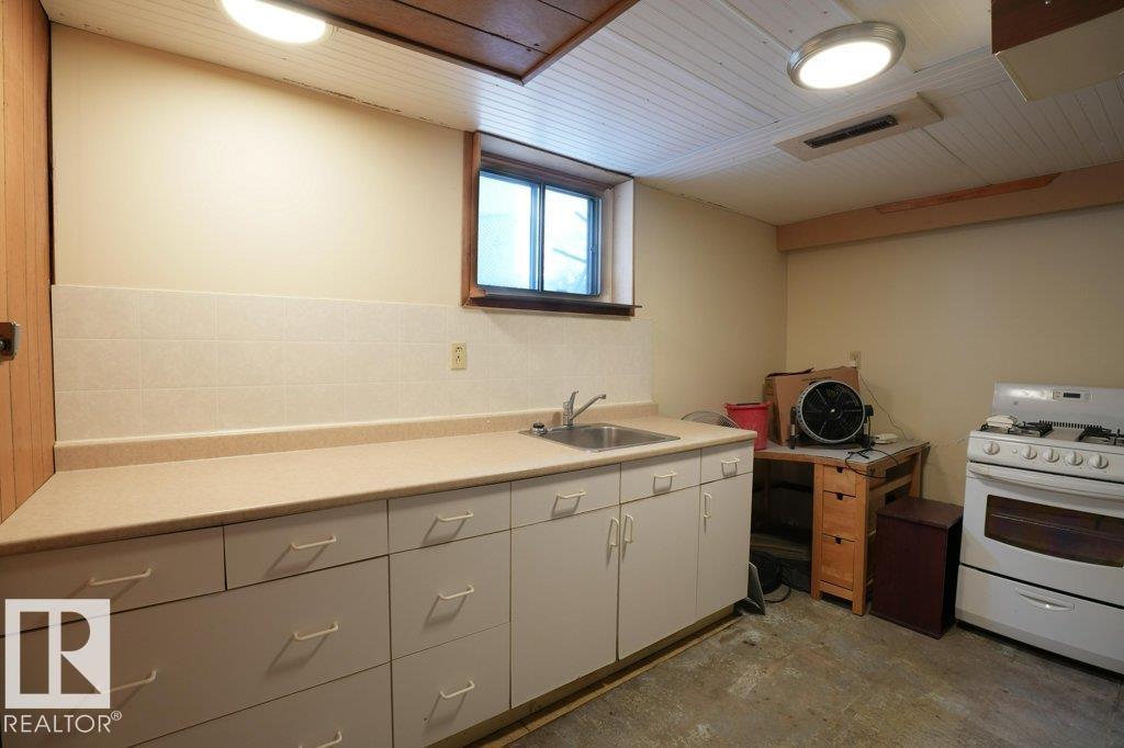 11720 135a St Nw, Edmonton, Alberta  T5M 1L5 - Photo 14 - E4471025