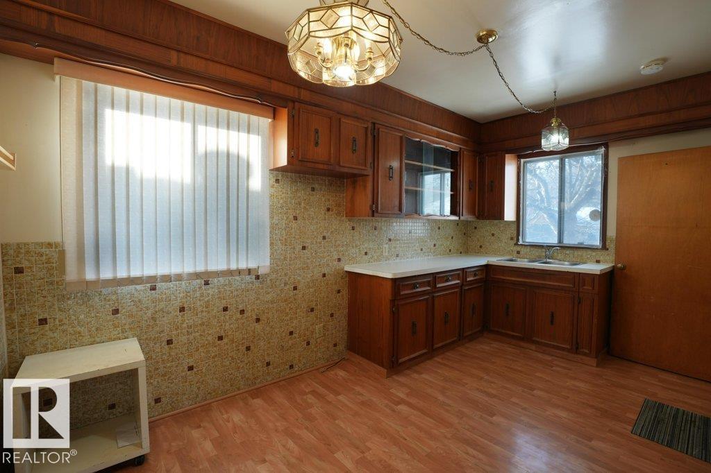 11720 135a St Nw, Edmonton, Alberta  T5M 1L5 - Photo 9 - E4471025