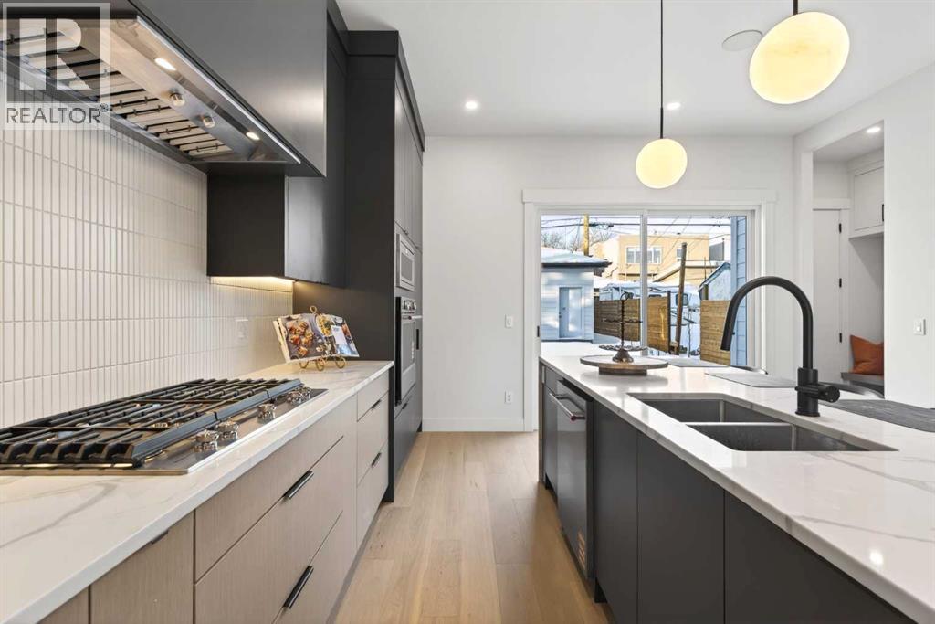 2417 26 Street Sw, Calgary, Alberta  T3E 2A6 - Photo 9 - A2230550