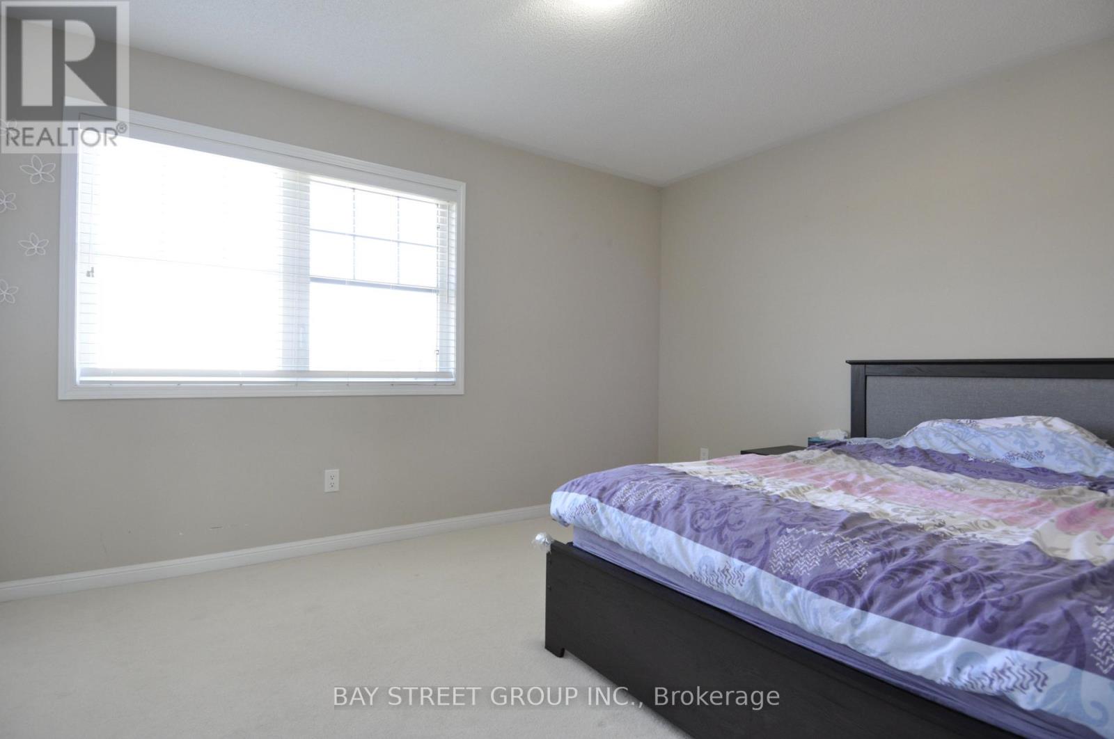 2266 Baronwood Drive, Oakville, Ontario  L6M 0G6 - Photo 6 - W12727704