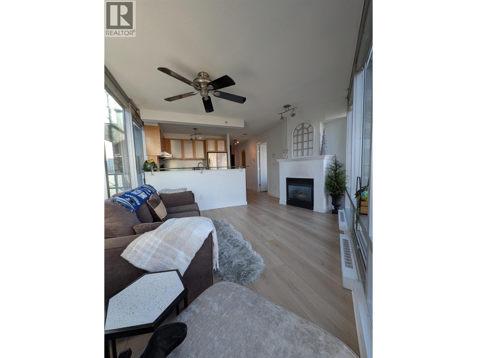 1202 1003 Burnaby Street, Vancouver, British Columbia  V6E 4R7 - Photo 12 - R3082536