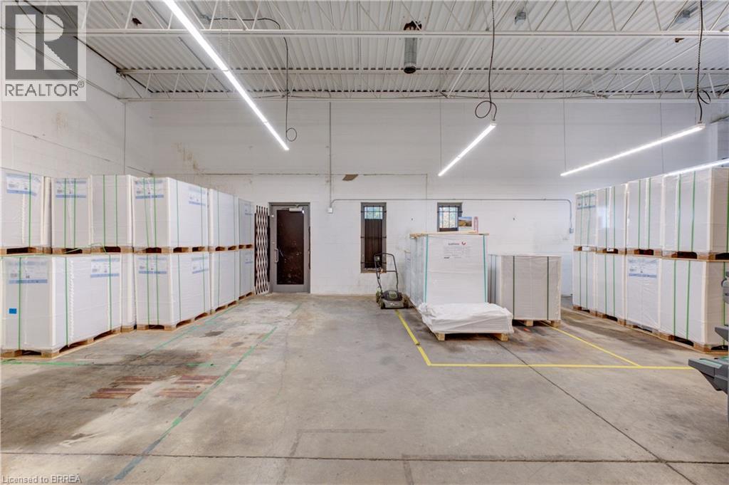 26 Tamara Place, Brantford, Ontario  N3P 1M8 - Photo 4 - 40779312