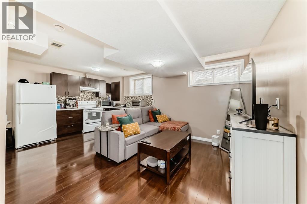 216 Saddlecrest Way Ne, Calgary, Alberta  T3J 5N2 - Photo 31 - A2269316