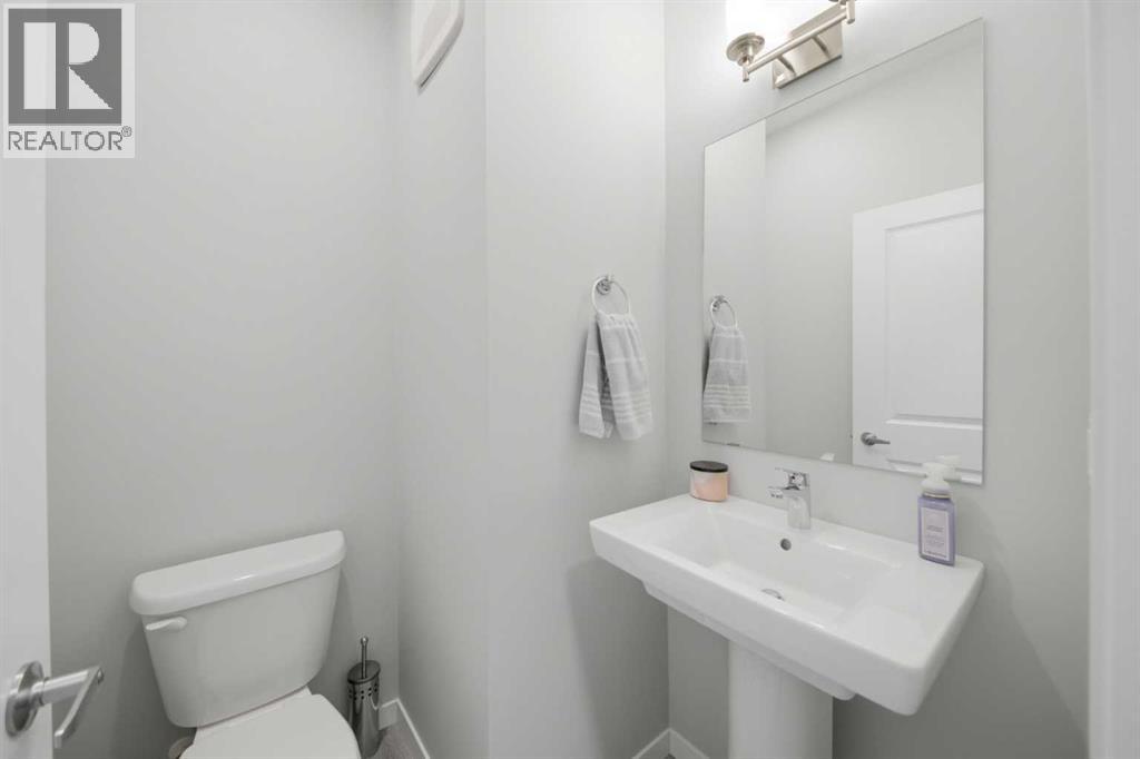 249 Masters Avenue Se, Calgary, Alberta  T3M 2C1 - Photo 21 - A2276654