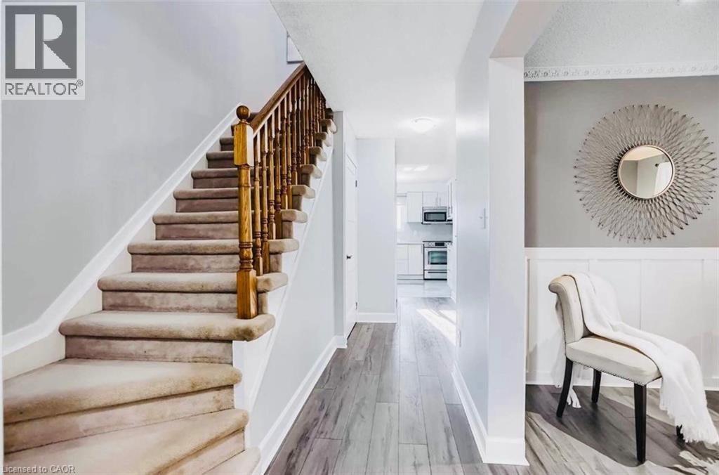 34 Keys Drive Unit# Upper, Ajax, Ontario  L1T 3P7 - Photo 4 - 40800717