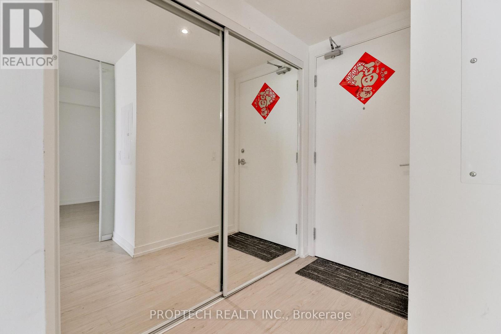 2602 - 85 Wood Street, Toronto, Ontario  M4Y 0E8 - Photo 4 - C12727714