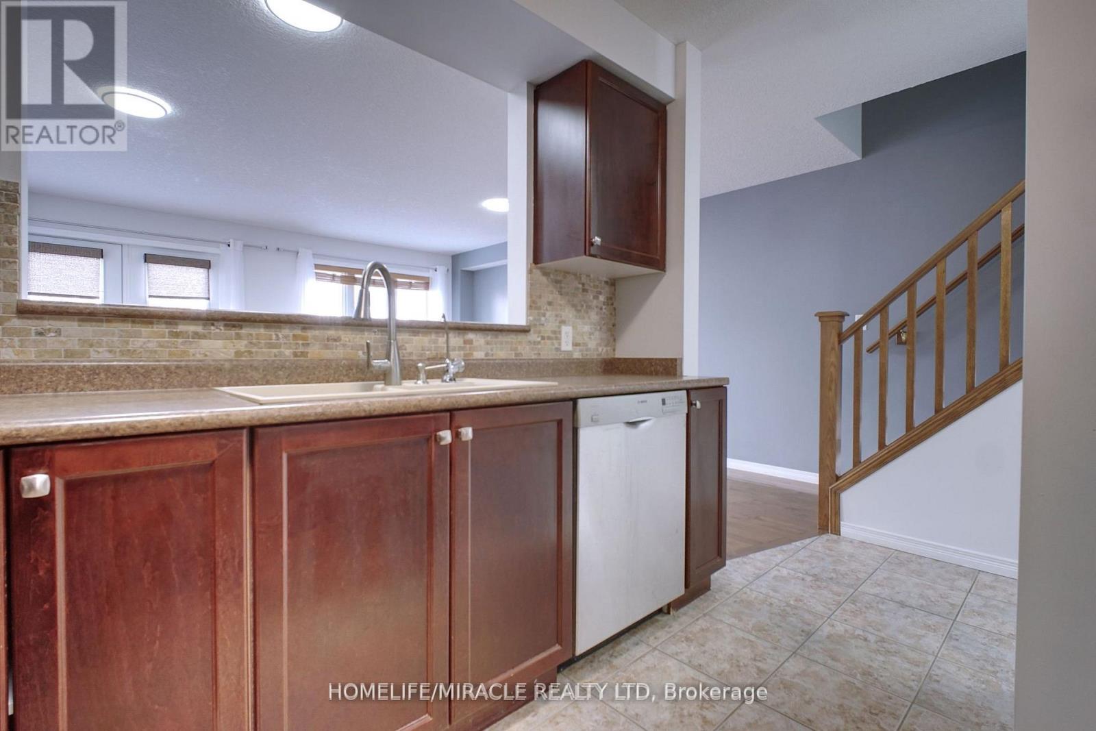 919 Zeller Crescent, Kitchener, Ontario  N2A 0C7 - Photo 18 - X12727718