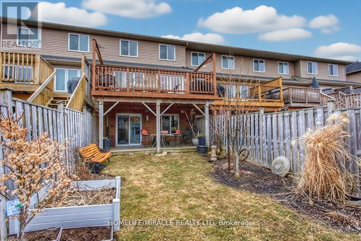 919 Zeller Crescent, Kitchener, Ontario  N2A 0C7 - Photo 46 - X12727718
