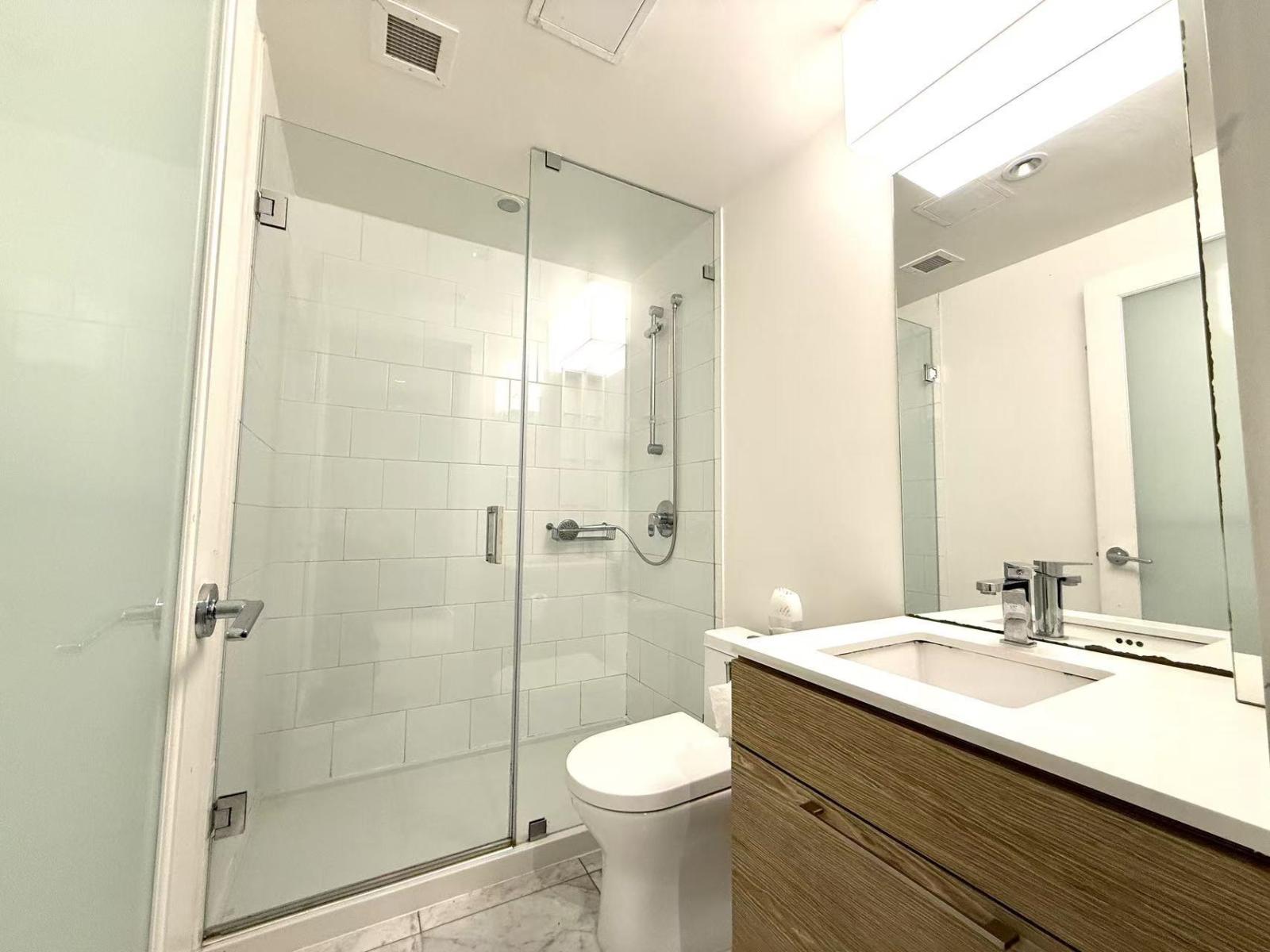 501 13438 Central Avenue, Surrey, British Columbia  V3T 0N2 - Photo 8 - R3081608