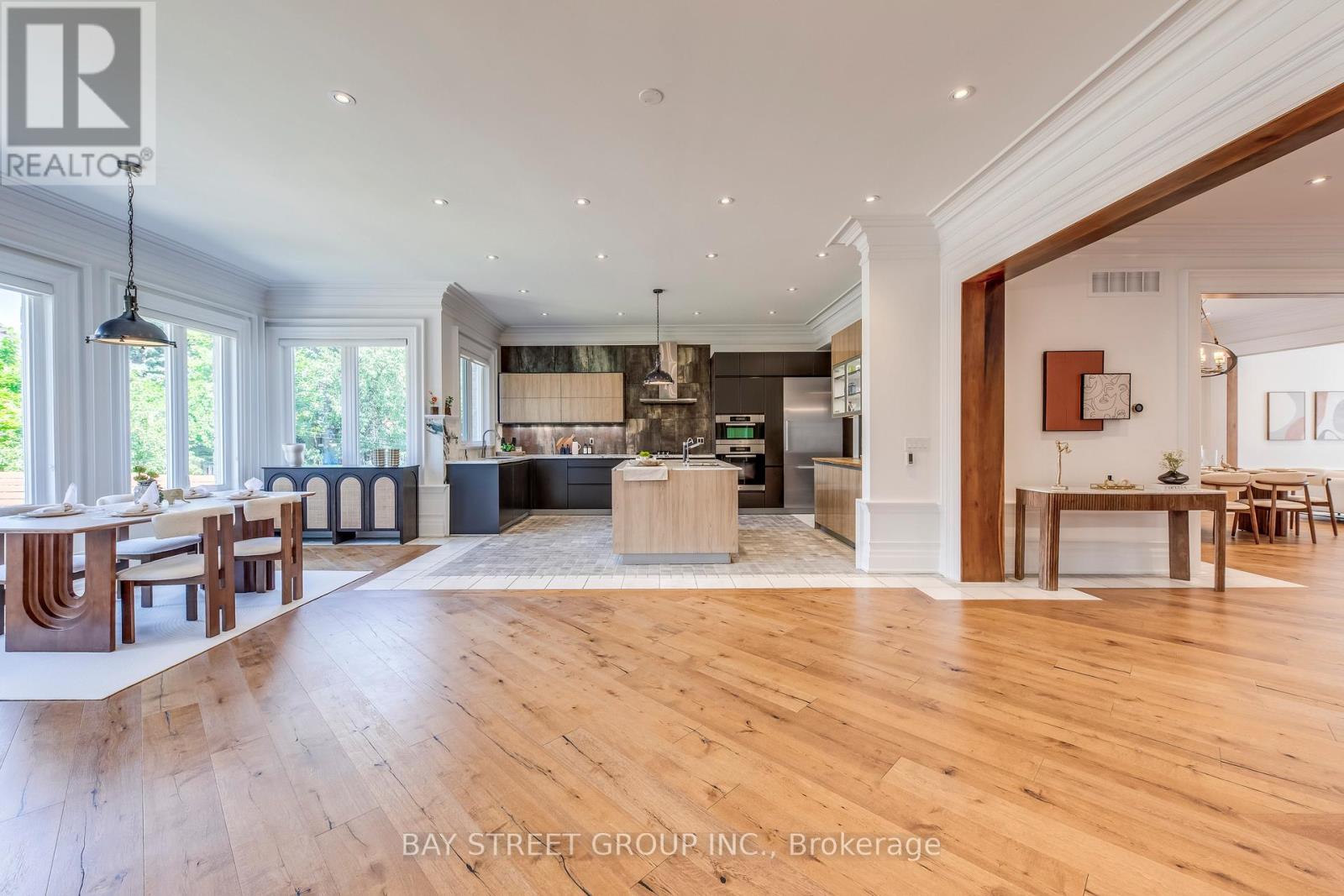 132 Crestwood Road, Vaughan, Ontario  L4J 1A6 - Photo 18 - N12727724