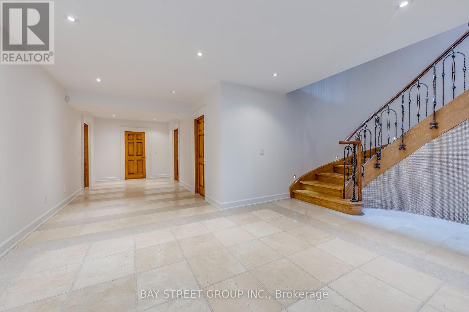 132 Crestwood Road, Vaughan, Ontario  L4J 1A6 - Photo 43 - N12727724