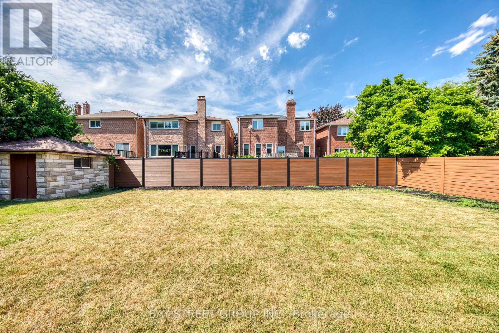 132 Crestwood Road, Vaughan, Ontario  L4J 1A6 - Photo 49 - N12727724