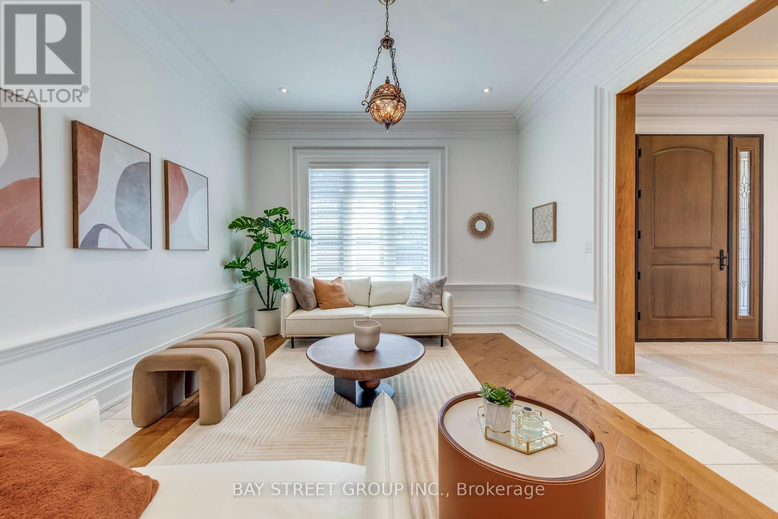 132 Crestwood Road, Vaughan, Ontario  L4J 1A6 - Photo 9 - N12727724