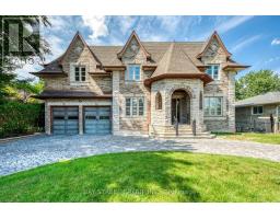 132 CRESTWOOD ROAD, Vaughan, Ontario