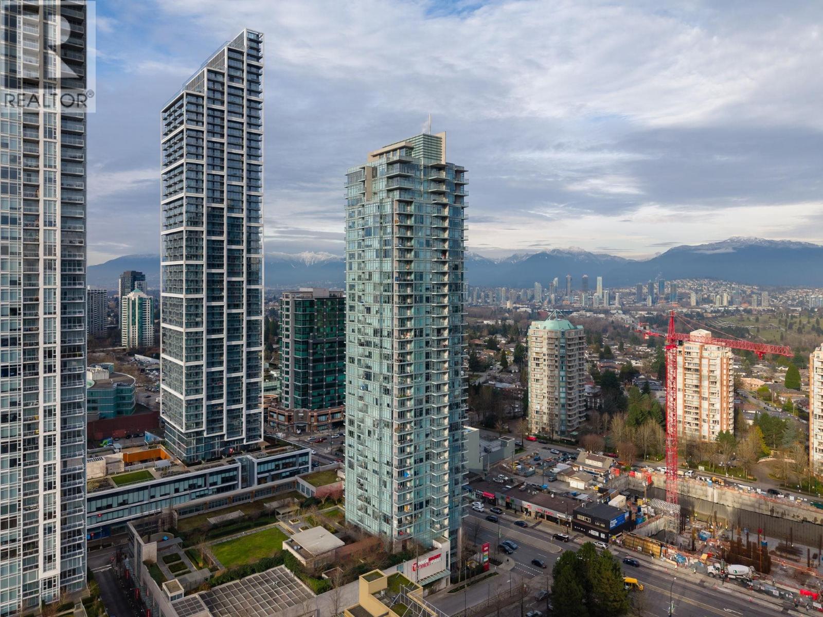 Listing Picture 6 of 27 : 2009 4688 KINGSWAY, Burnaby / 本拿比 - 魯藝地產 Yvonne Lu Group - MLS Medallion Club Member