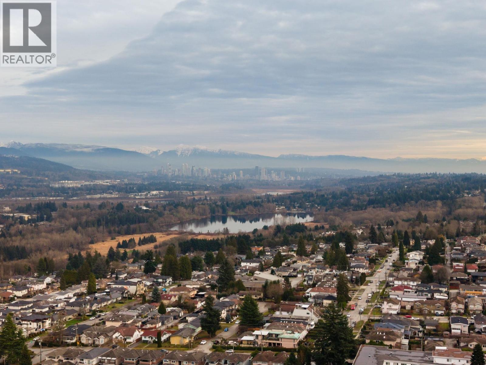 Listing Picture 10 of 27 : 2009 4688 KINGSWAY, Burnaby / 本拿比 - 魯藝地產 Yvonne Lu Group - MLS Medallion Club Member