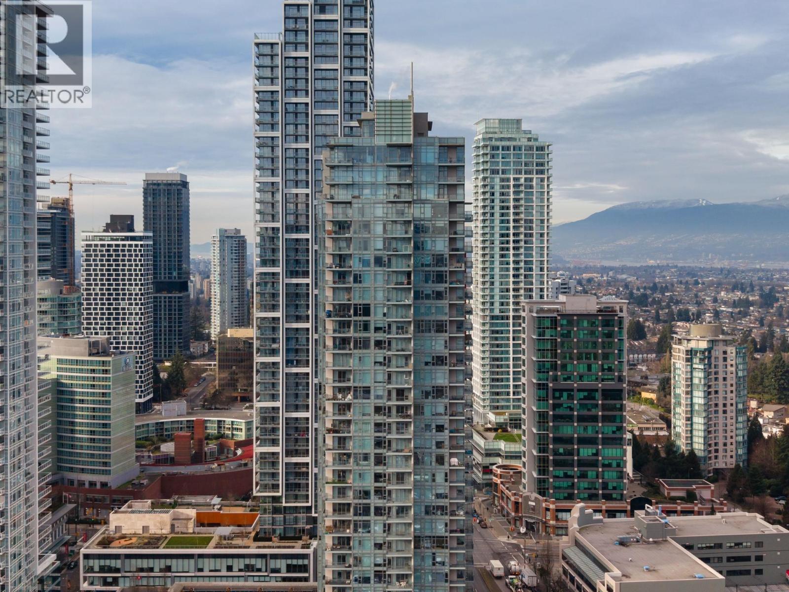 Listing Picture 5 of 27 : 2009 4688 KINGSWAY, Burnaby / 本拿比 - 魯藝地產 Yvonne Lu Group - MLS Medallion Club Member