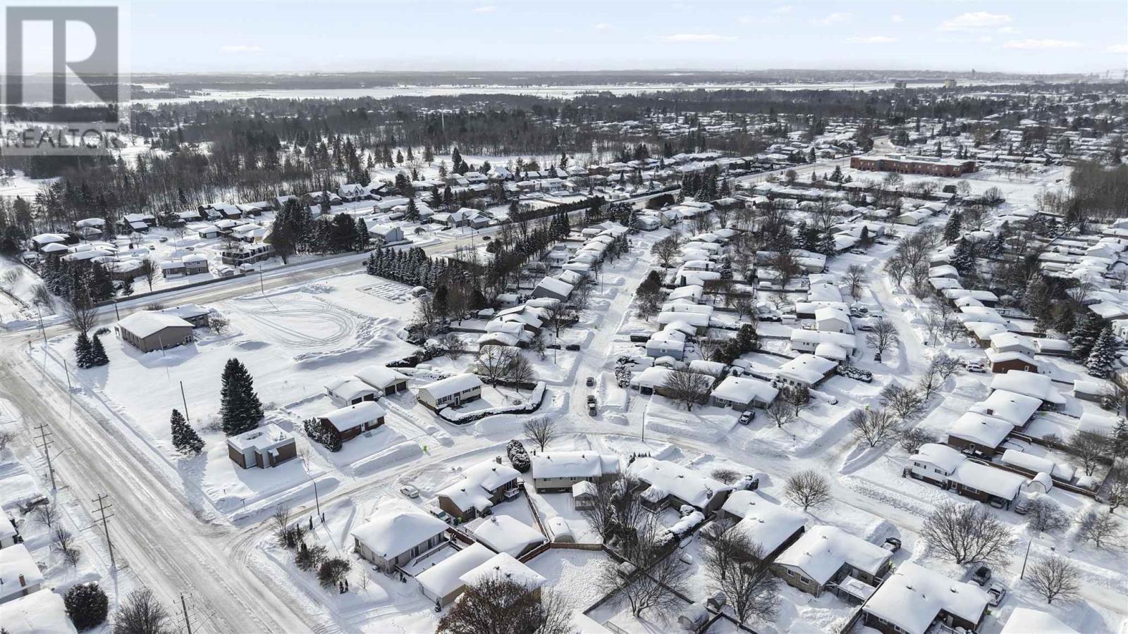 16 Chartwell Dr, Sault Ste. Marie, Ontario  P6A 6A2 - Photo 37 - SM260137