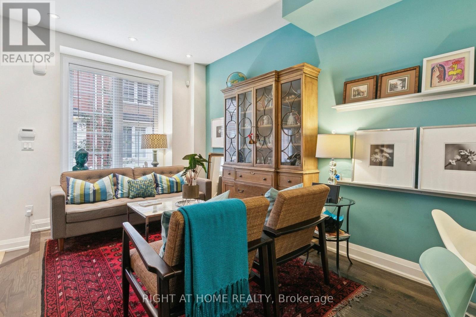 28 Raffeix Lane, Toronto, Ontario  M5A 0G5 - Photo 6 - C12501554