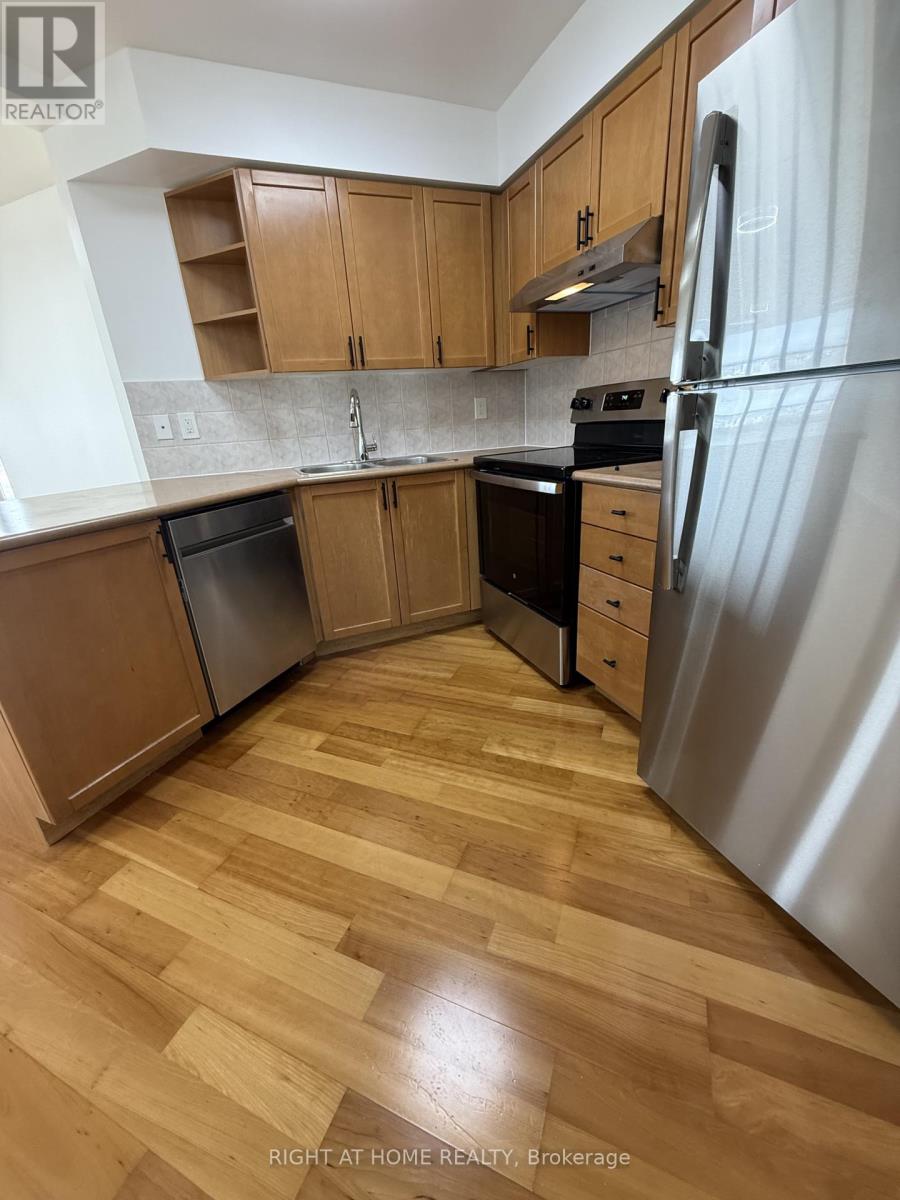 1820 - 3888 Duke Of York Boulevard, Mississauga, Ontario  L5B 4P5 - Photo 10 - W12672206