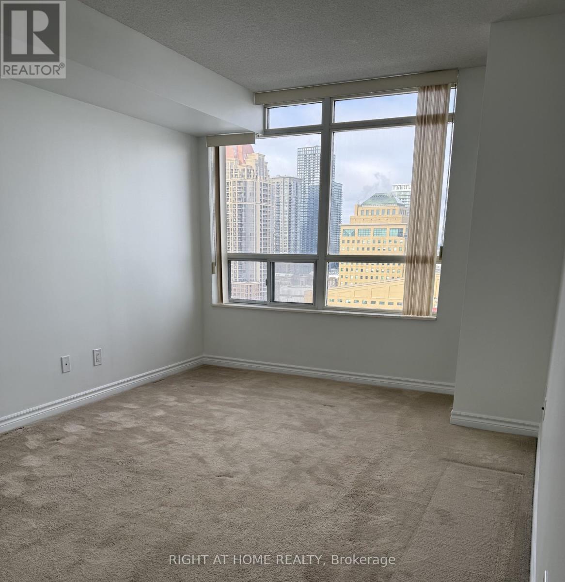 1820 - 3888 Duke Of York Boulevard, Mississauga, Ontario  L5B 4P5 - Photo 12 - W12672206