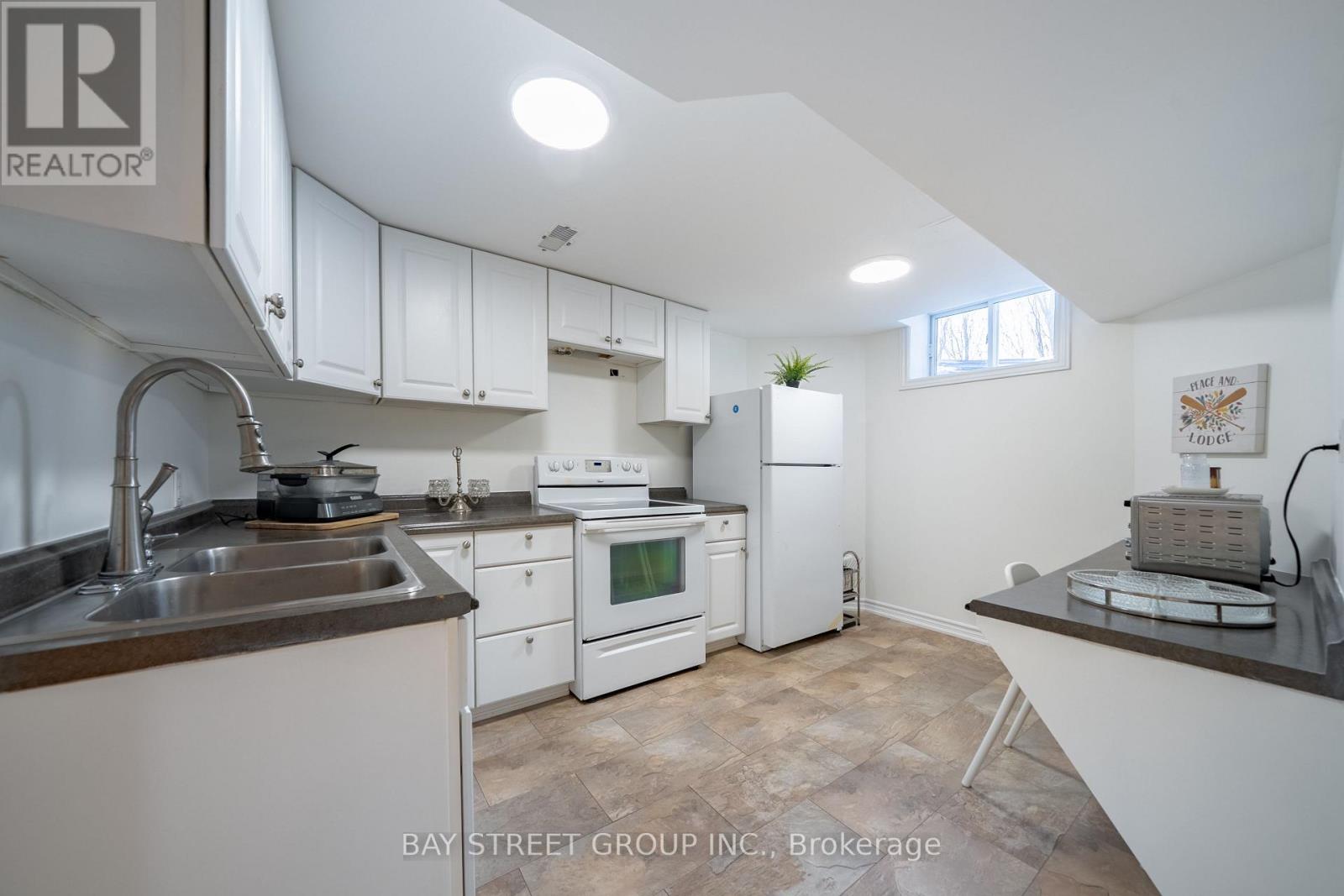 995 Nellie Little Crescent, Newmarket, Ontario  L3X 3E6 - Photo 37 - N12727740