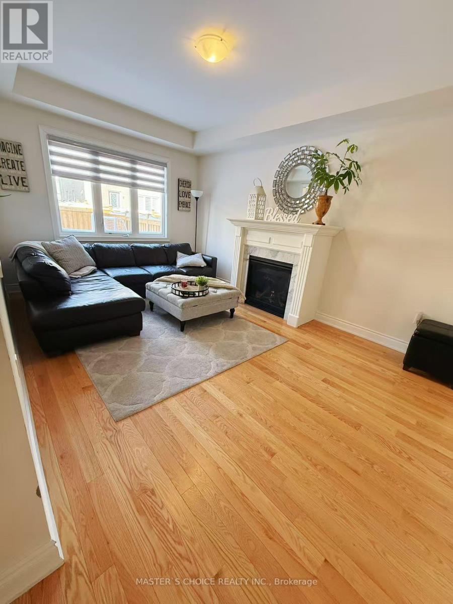 202 Fallharvest Way, Whitchurch-Stouffville, Ontario  L4A 5C2 - Photo 11 - N12727750