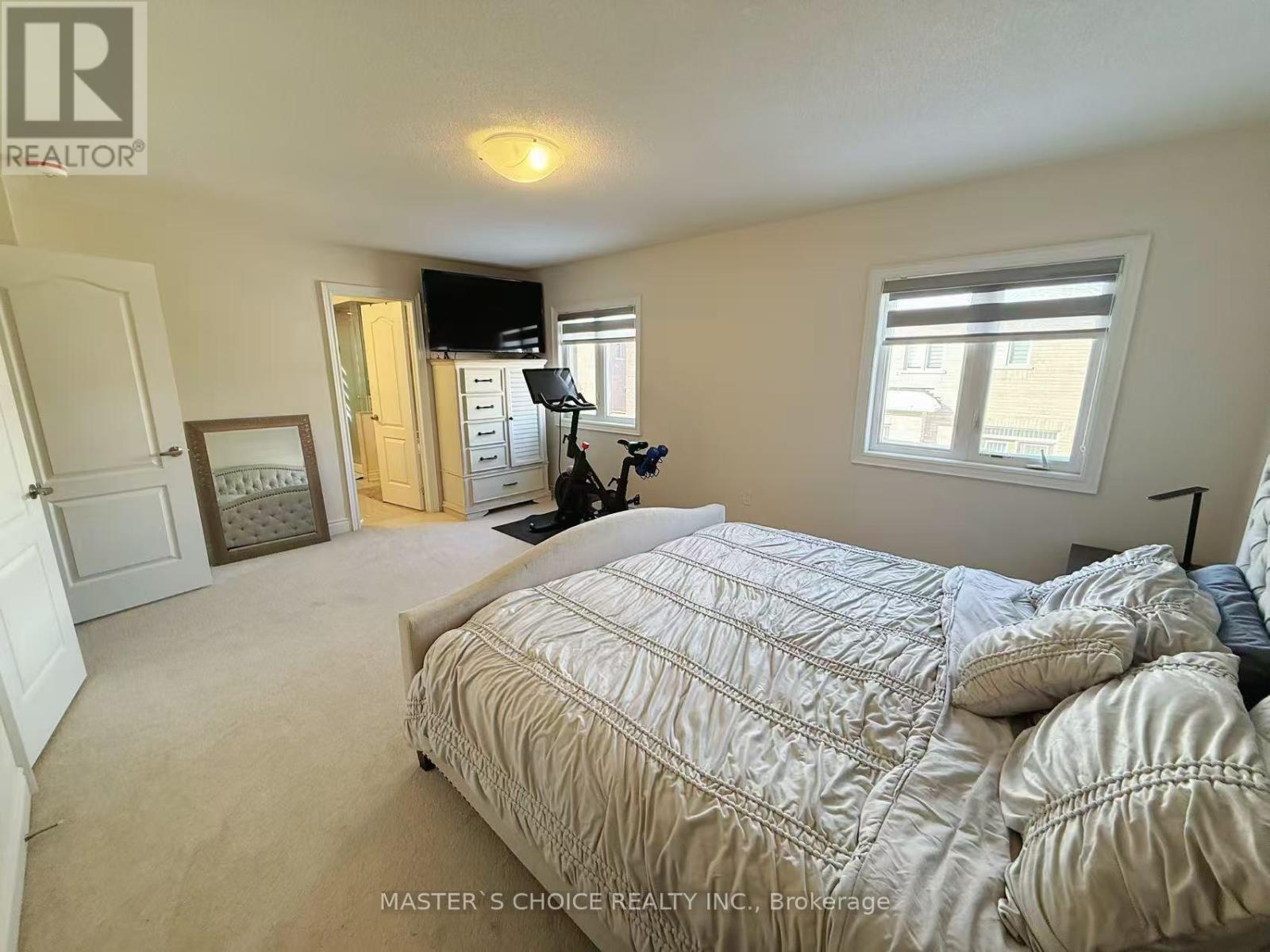 202 Fallharvest Way, Whitchurch-Stouffville, Ontario  L4A 5C2 - Photo 19 - N12727750