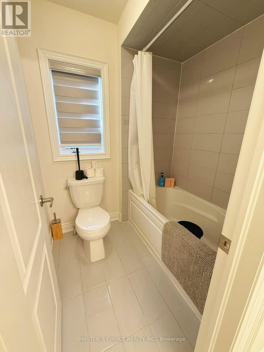 202 Fallharvest Way, Whitchurch-Stouffville, Ontario  L4A 5C2 - Photo 29 - N12727750