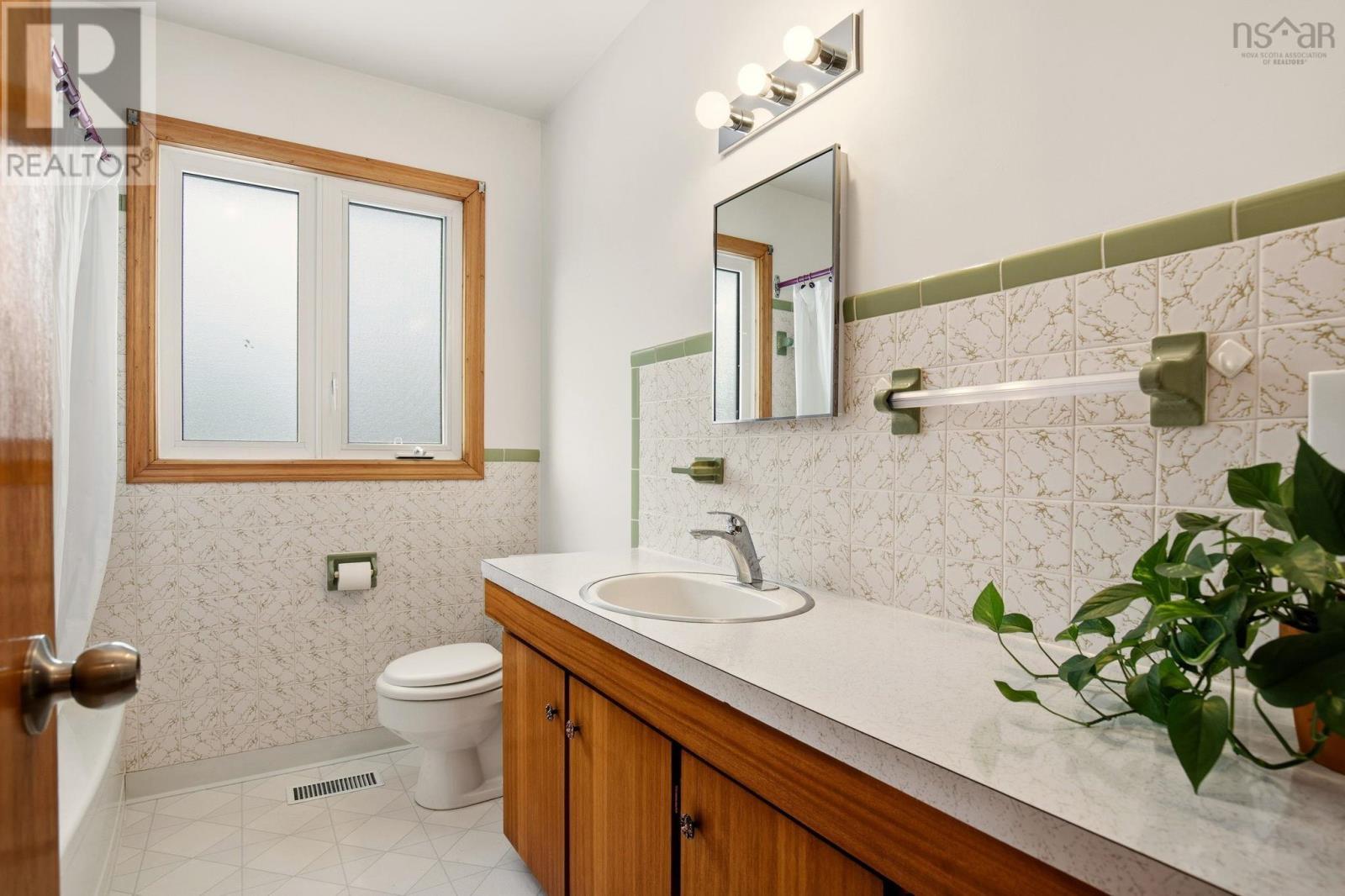 21 Macrae Avenue, Dartmouth, Nova Scotia  B2Y 1Z4 - Photo 18 - 202601378