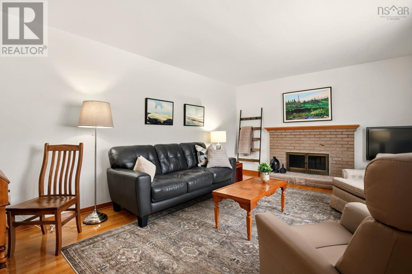 21 Macrae Avenue, Dartmouth, Nova Scotia  B2Y 1Z4 - Photo 3 - 202601378