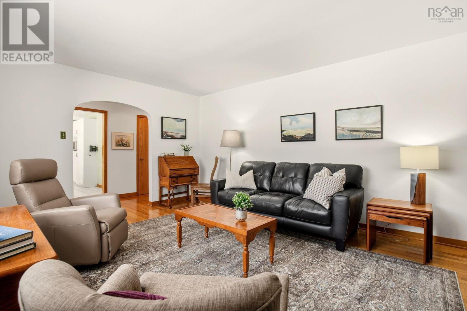 21 Macrae Avenue, Dartmouth, Nova Scotia  B2Y 1Z4 - Photo 4 - 202601378