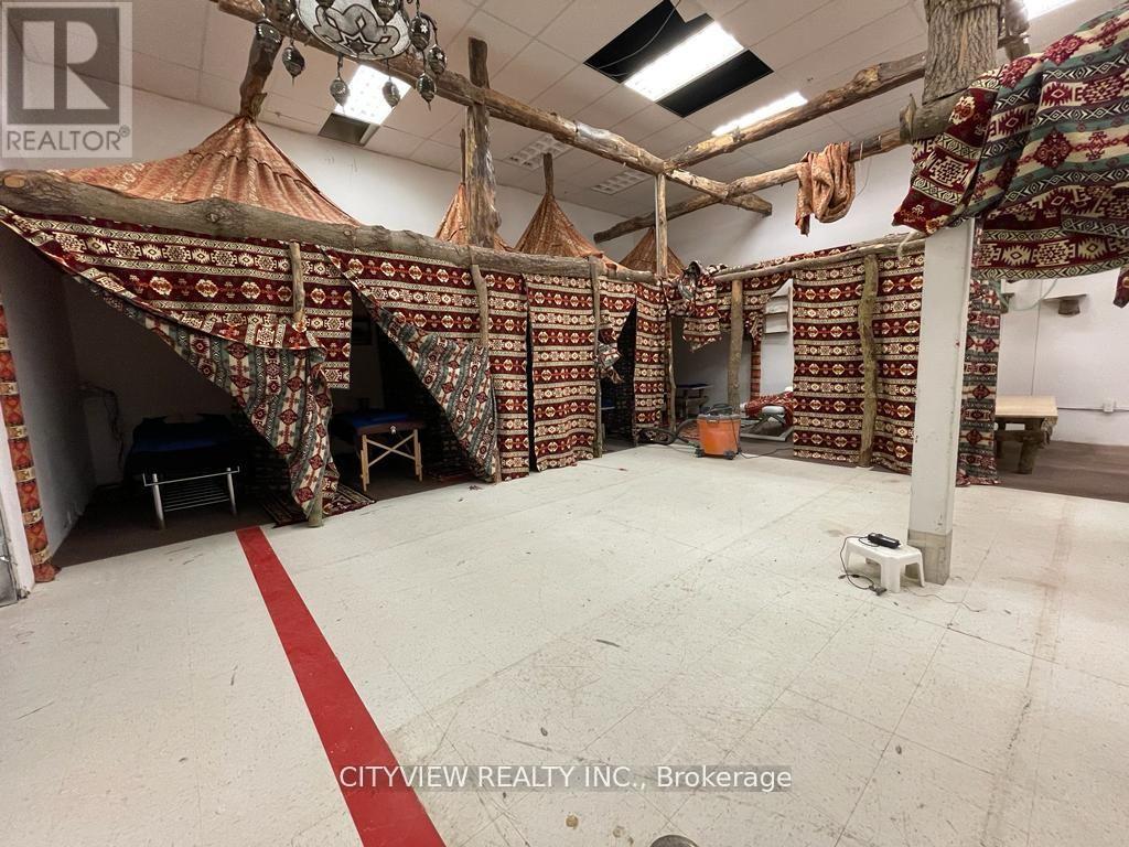 M1-4 - 1151 Dundas Street W, Mississauga, Ontario  L5C 1C6 - Photo 11 - W12727756