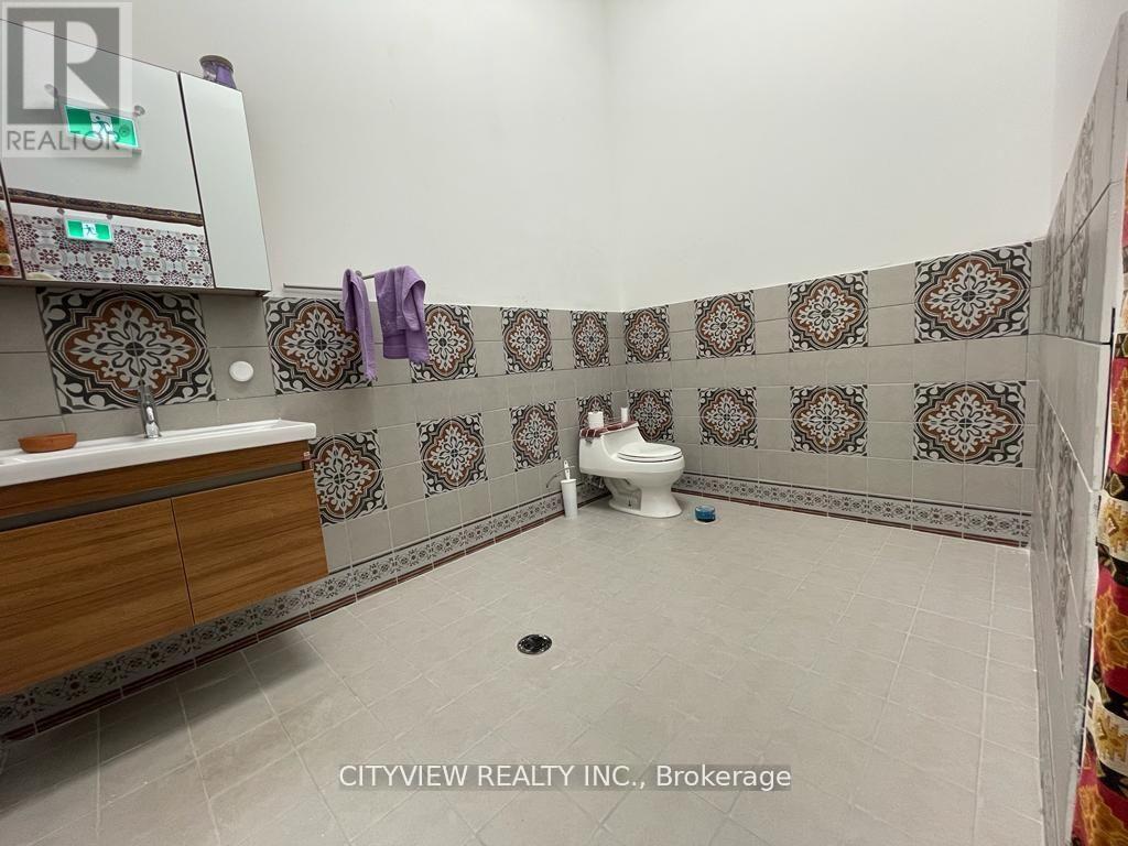 M1-4 - 1151 Dundas Street W, Mississauga, Ontario  L5C 1C6 - Photo 16 - W12727756