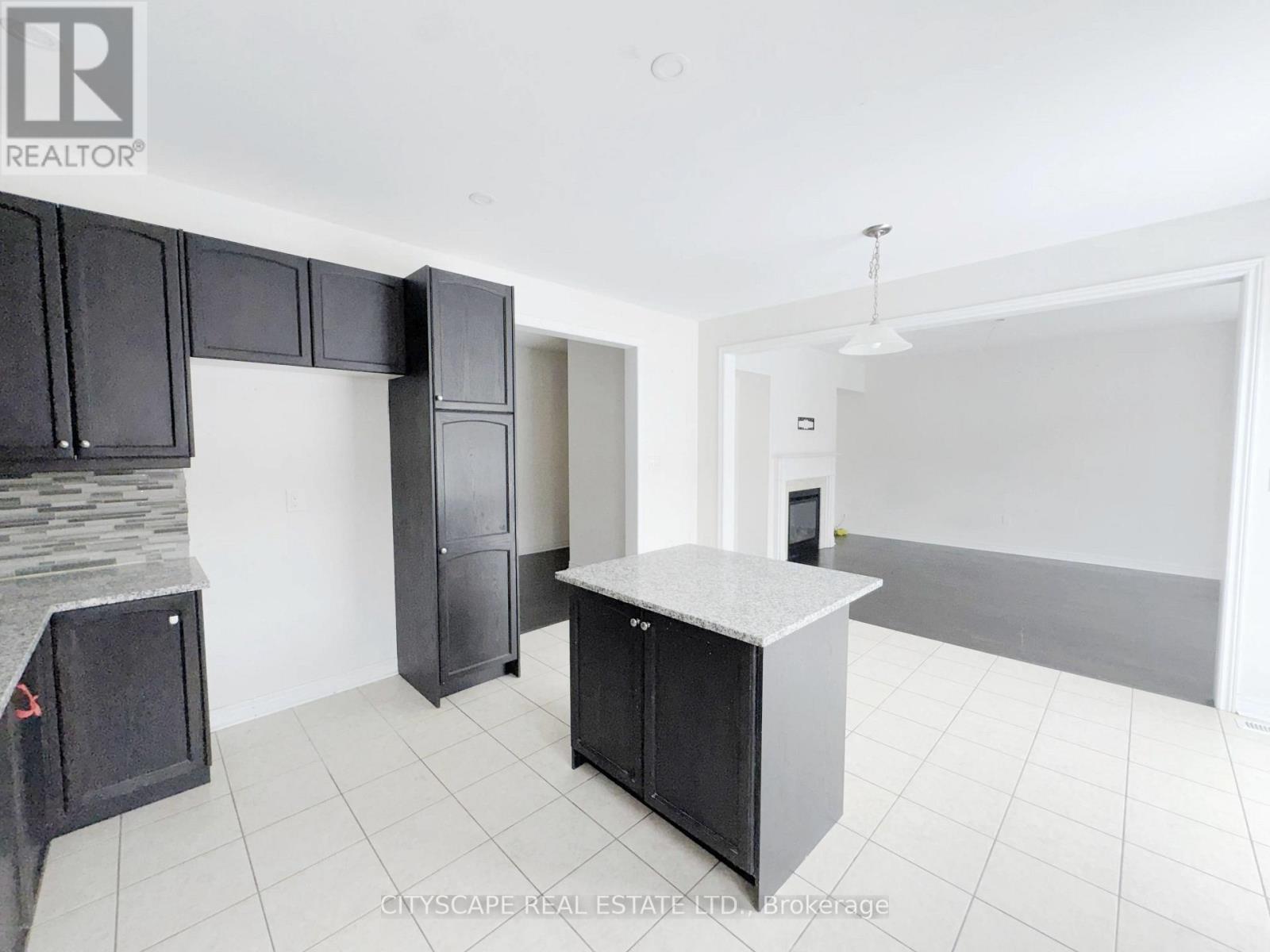 15 Zanetta Crescent, Brampton, Ontario  L6Y 6A3 - Photo 12 - W12727758