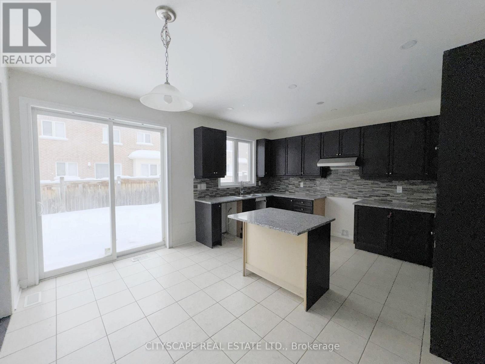 15 Zanetta Crescent, Brampton, Ontario  L6Y 6A3 - Photo 14 - W12727758